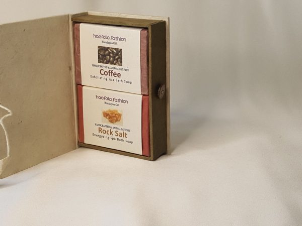 Bounty Himalayan Natural Pink Rock Salt & Coffee Soap, caja de regalo (jabón 100 % vegano)