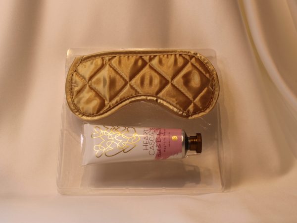 Heart Cascade Set, Body Lotion & Sleep Mask (2PCS)