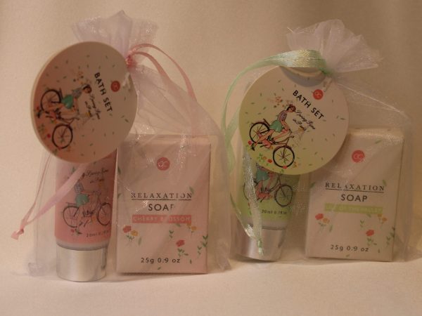 Hand & Nails Cream + Soap Gift Set (2 Pcs).