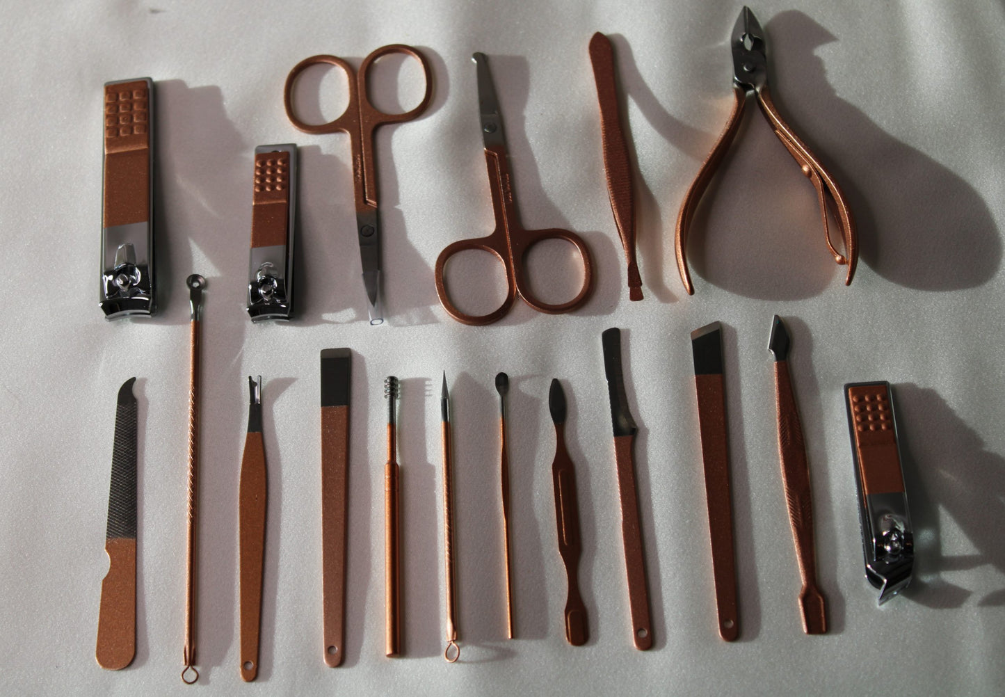 Manicure & pedicure set (18pcs.)