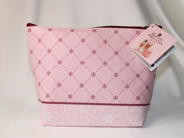 Bath Set ROMANTIC DREAMS In A Cosmetic Bag (4pcs.)