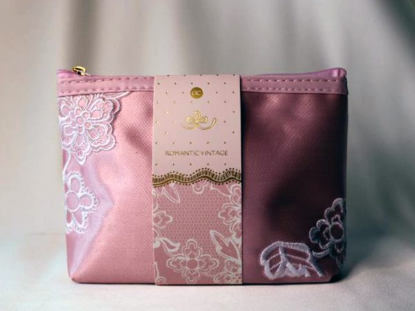 Bath Set ROMANTIC VINTAGE In A Cosmetic Bag (4 Pcs.)
