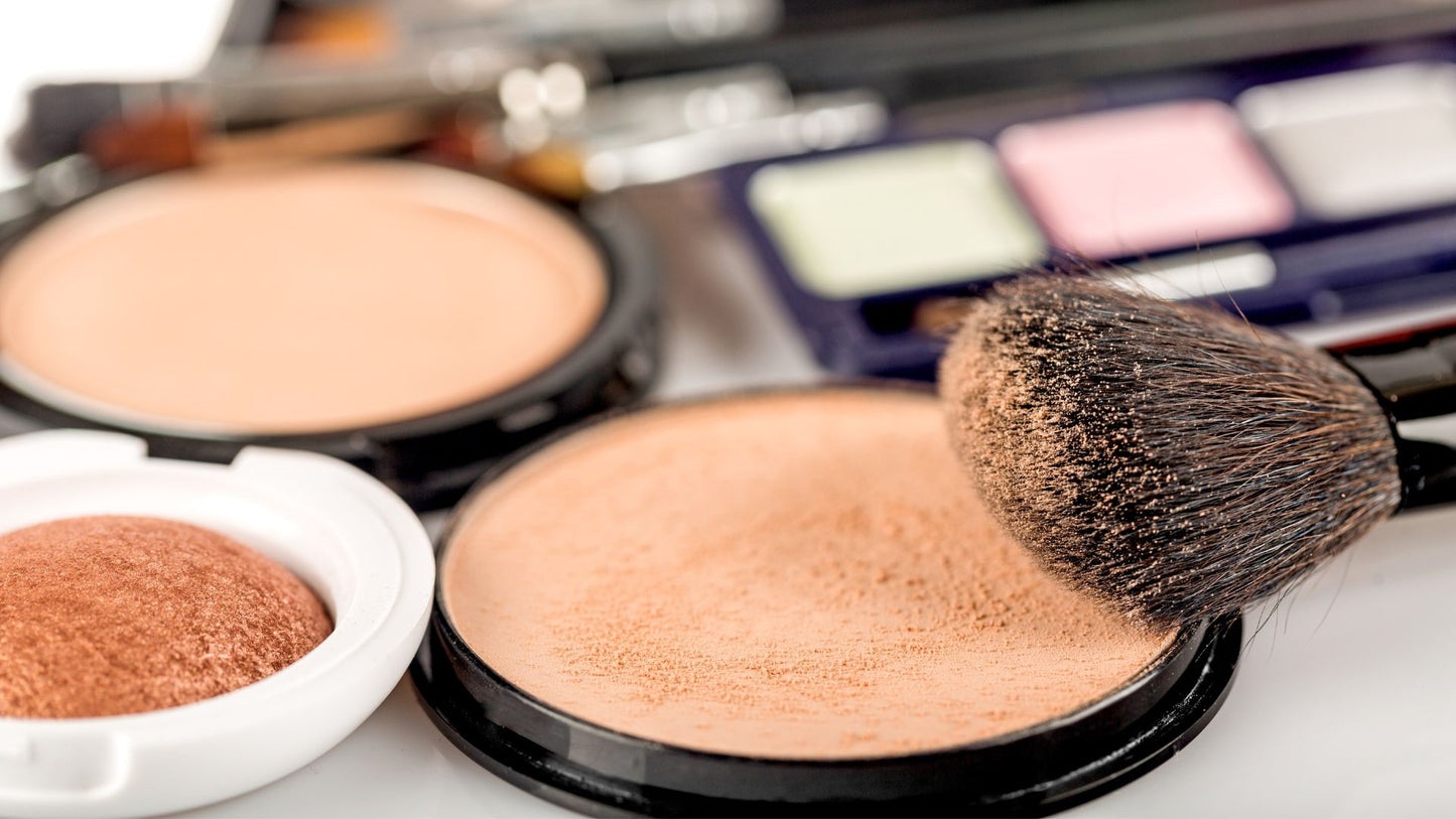 Stella Maris Perfect smoothing compact foundations