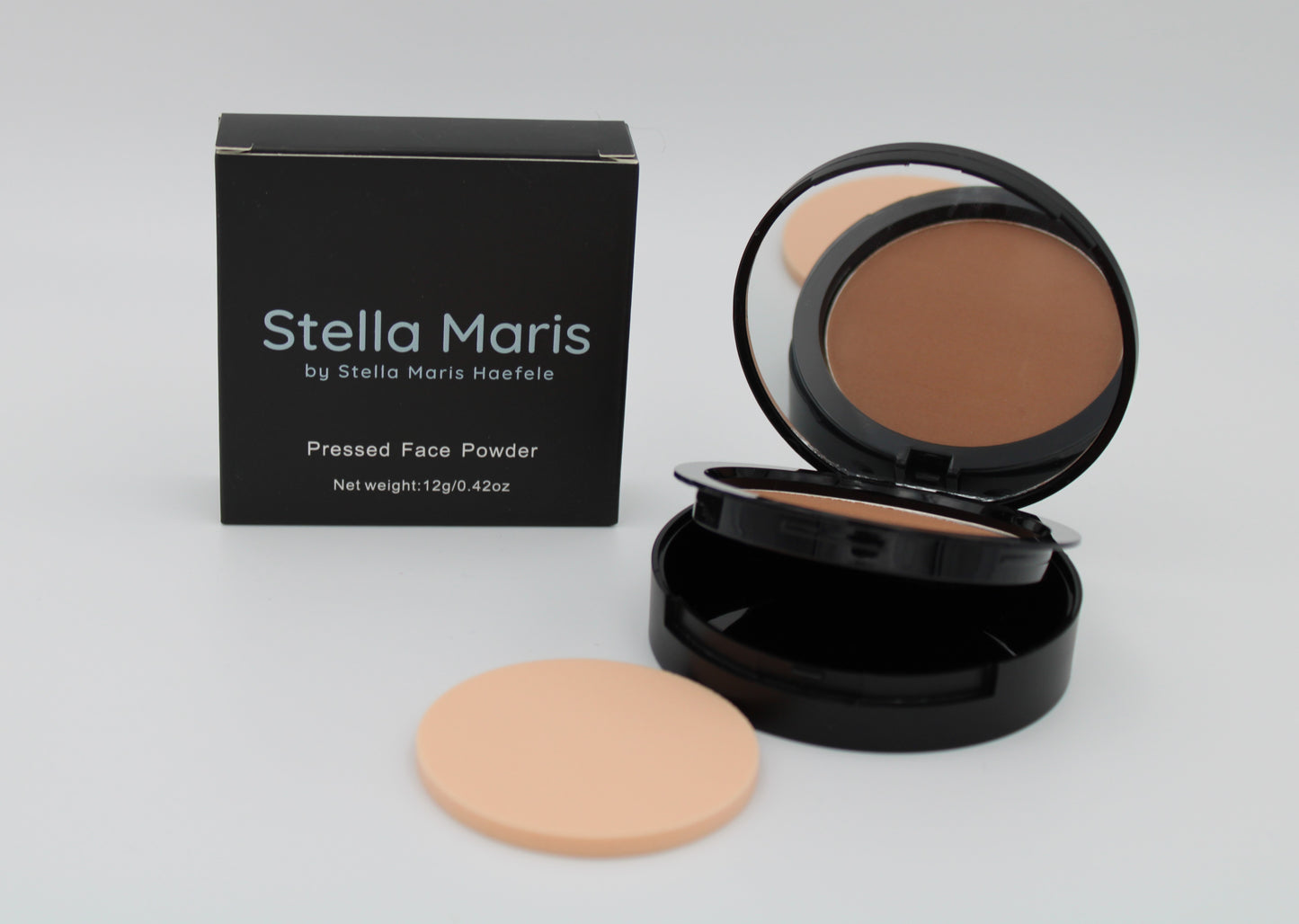 Stella Maris Perfect smoothing compact foundations