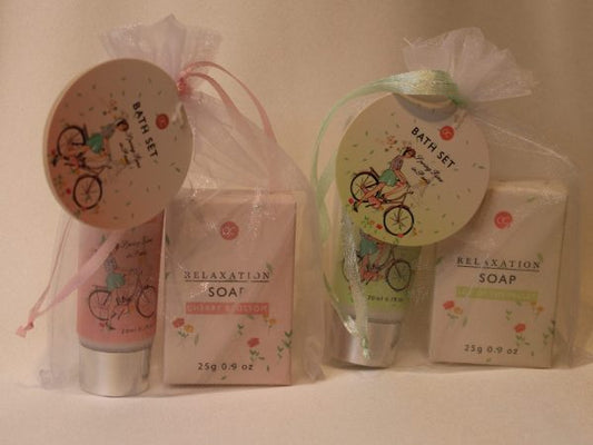 Hand &amp; Nails Cream + Soap Gift Set (2 Pcs). 