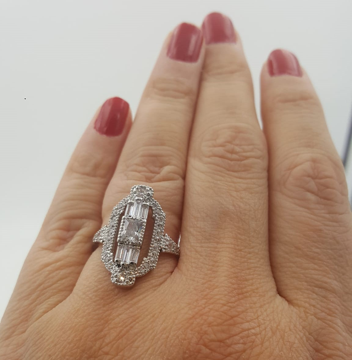 Amazing baguette vintage ring 